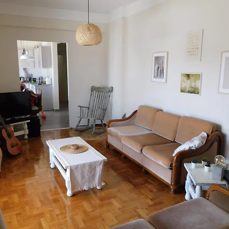 Spacious & Bright 2brm *